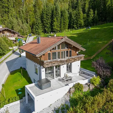 Villa In Niederau